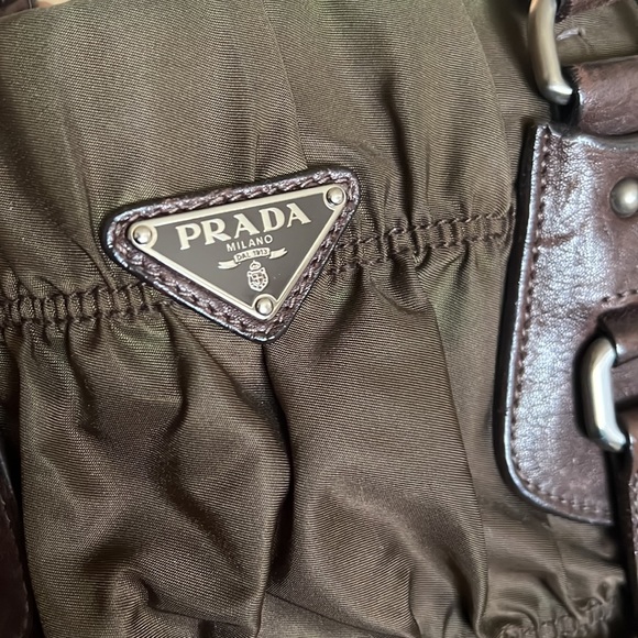 Prada Large Gaufre Tessuto Nylon Tote - Picture 11 of 17